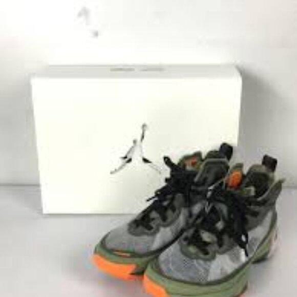 Undefeated x Air Jordan 37 SP Flight Jacket size 9 Dv6255 - Picture 7 of 7